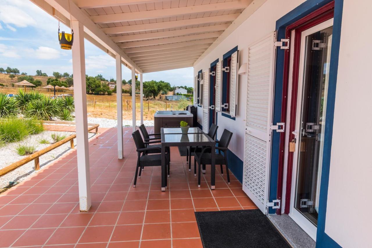 Alcáçovas Monte Da Cabeca Gorda Bed & Breakfast エクステリア 写真