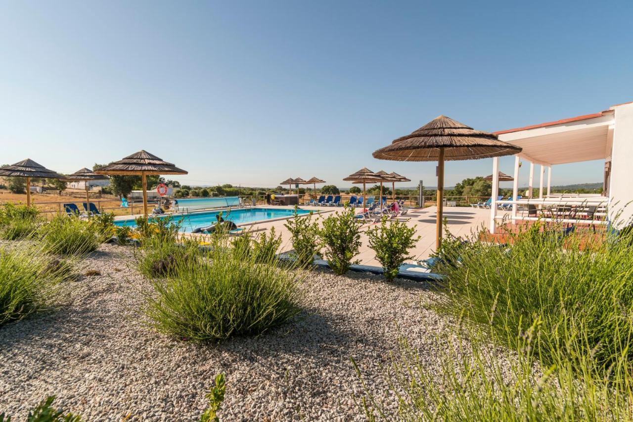 Alcáçovas Monte Da Cabeca Gorda Bed & Breakfast エクステリア 写真